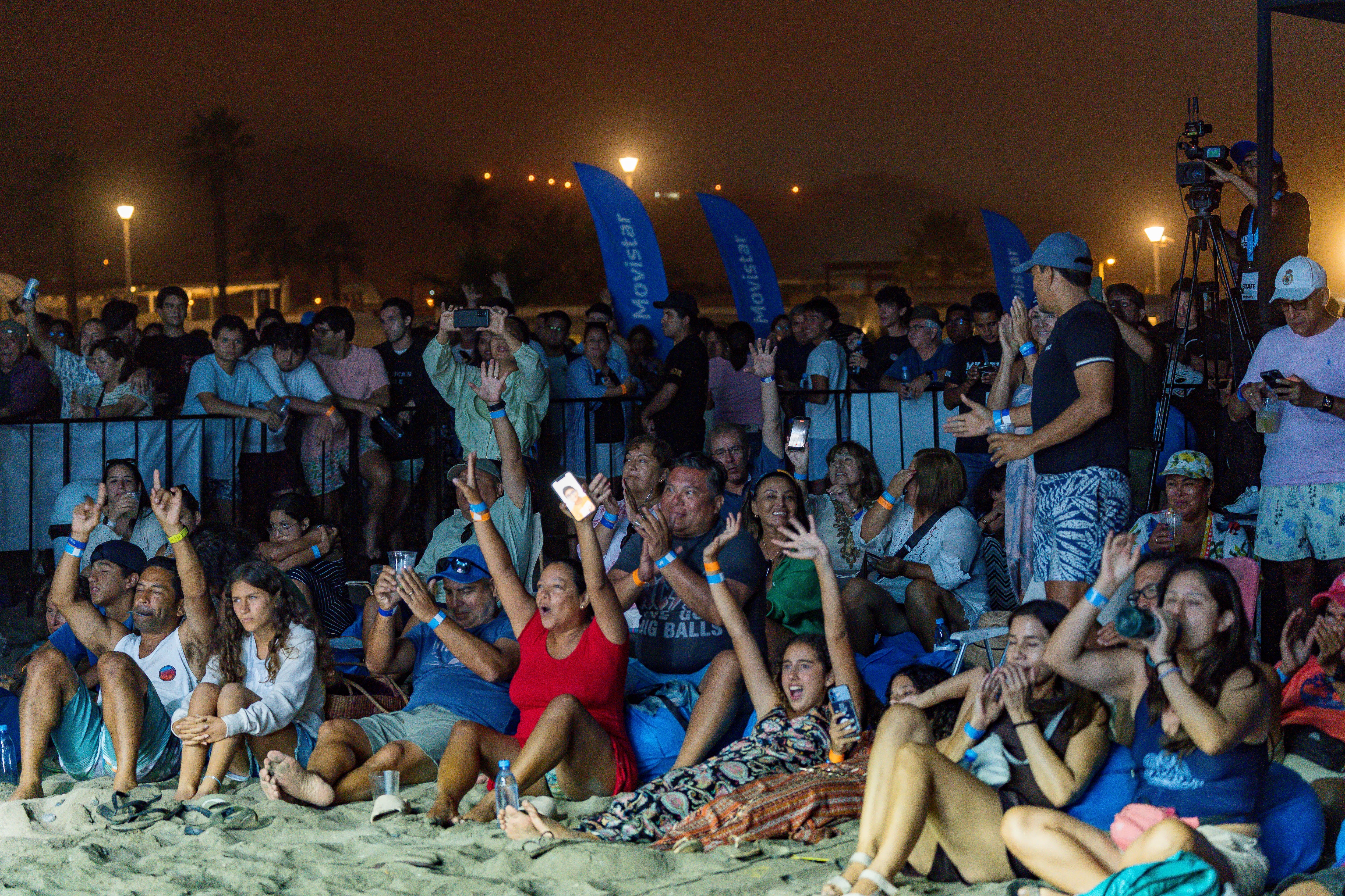 Ubicación preferencial: Clientes de Movistar disfrutaron de una ubicación privilegiada frente al escenario.