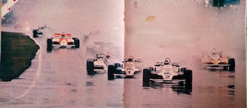 Lole tratando de domar a un Williams que estaba en franca decadencia, justo en el tramo final del campeonato
