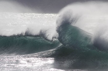 Los modelos oceanográficos clásicos situaban el límite de altura en 15 metros, pero los nuevos datos muestran que la realidad supera esa cifra
- FLICKR