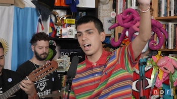 Milo J se convirtió en el artista más joven en debutar en el Tiny Desk: guiños a Morón, Mercedes Sosa y el Martín Fierro