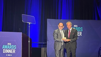 Rafael Grossi recibió la medalla Eisenhower de la American Nuclear Society por el legado de “Átomos para la Paz”