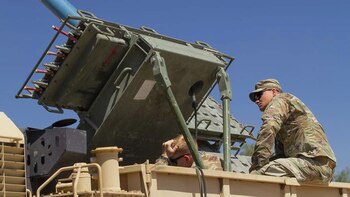 Ante la amenaza de China,