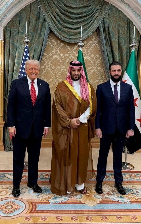 El presidente interino se reunió por primera vez con Trump en Arabia Saudita, durante la gira regional del mandatario estadounidense en mayo (REUTERS)