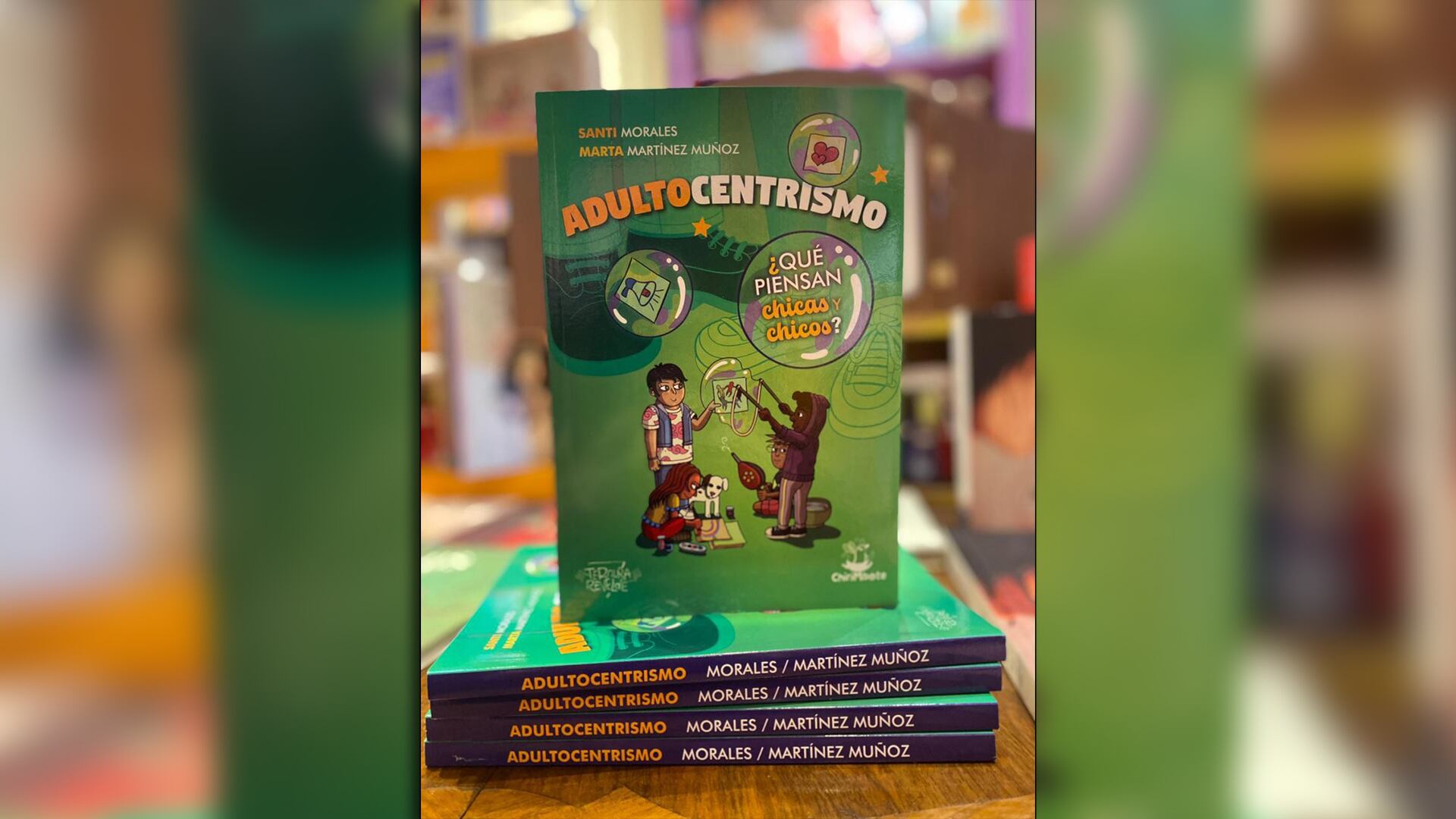Adultocentrismo: ¿Qué piensan chicas y chicos?, es el nuevo libro del sociólogo Santiago Morales junto a su colega española, Marta Martínez Muñoz, en el que invitan a reflexionar sobre el lugar que ocupan niños, niñas y adolescentes en