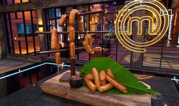 Los famosos debieron ejecutar la