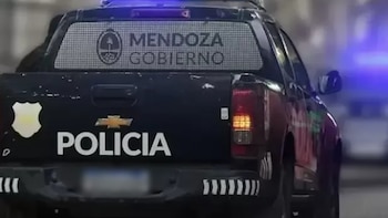 Un niño de 11 años fue baleado al quedar en medio de un tiroteo entre bandas en Mendoza