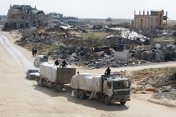 Un camión con ayuda humanitaria