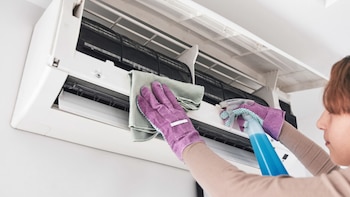 Pasos para limpiar el aire acondicionado: evita facturas de energías costosas y resfriados en verano