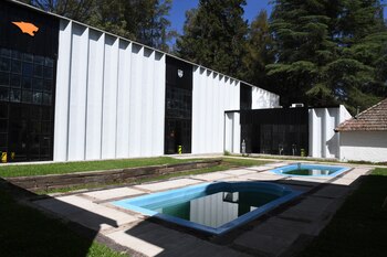 También hay dos piletas de