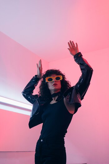 La rockstar Marilina Bertoldi vestida