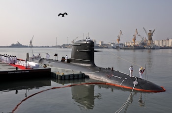 India consolida su triada nuclear con la incorporación de su tercer submarino en medio de tensiones con China y Pakistán (REUTERS/Niharika Kulkarni)