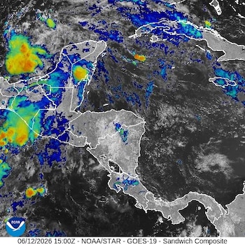 As previsões do INSIVUMEH e CONRED indicam chuva persistente no fim de semana, principalmente à tarde e à noite. Além disso, são esperados nevoeiro matinal e ambiente quente e úmido ao longo do dia. (Cortesia: Coordenador Nacional para Redução de Desastres)