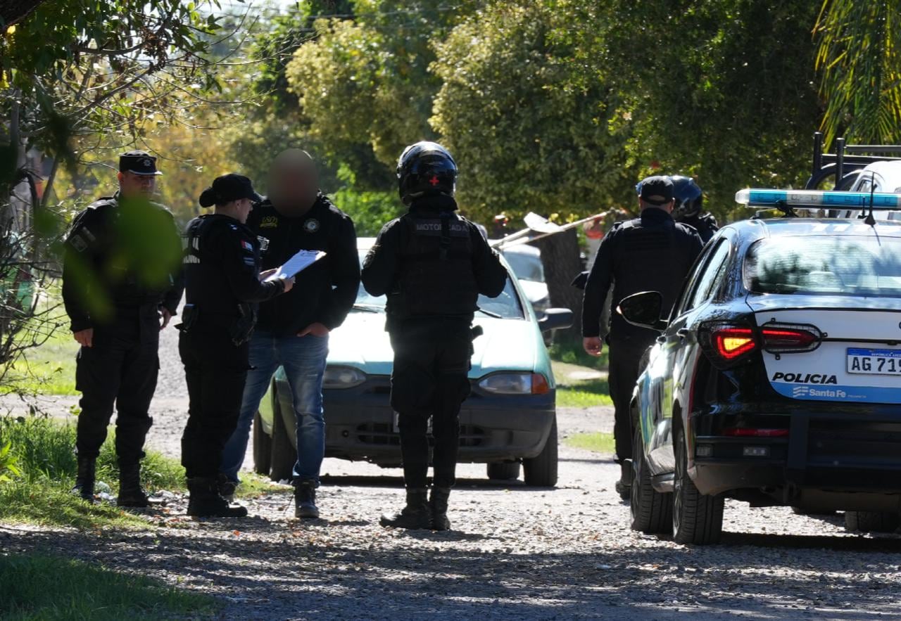 Un padre recibió una intimación millonaria después de que su hijo fue identificado como uno de los autores de las falsas amenazas en una escuela de Santa Fe