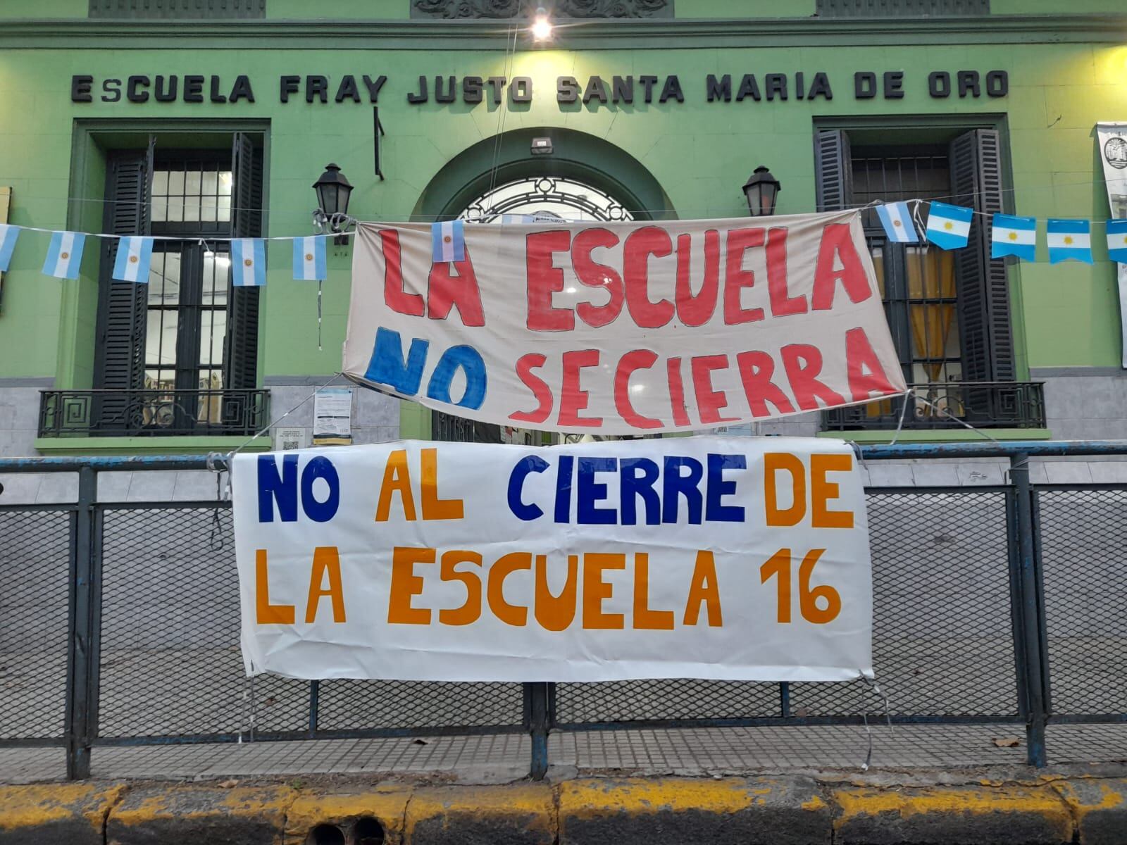 El edificio de la escuela