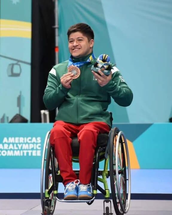 Como dos ángeles caídos del cielo, llegaron a la casa de Alam, la presidenta y el vicepresidente de la Asociación de Deportes de Sillas de Ruedas del estado de Hidalgo, ofreciéndole practicar alguna disciplina