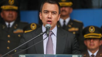 El presidente de Ecuador inicia