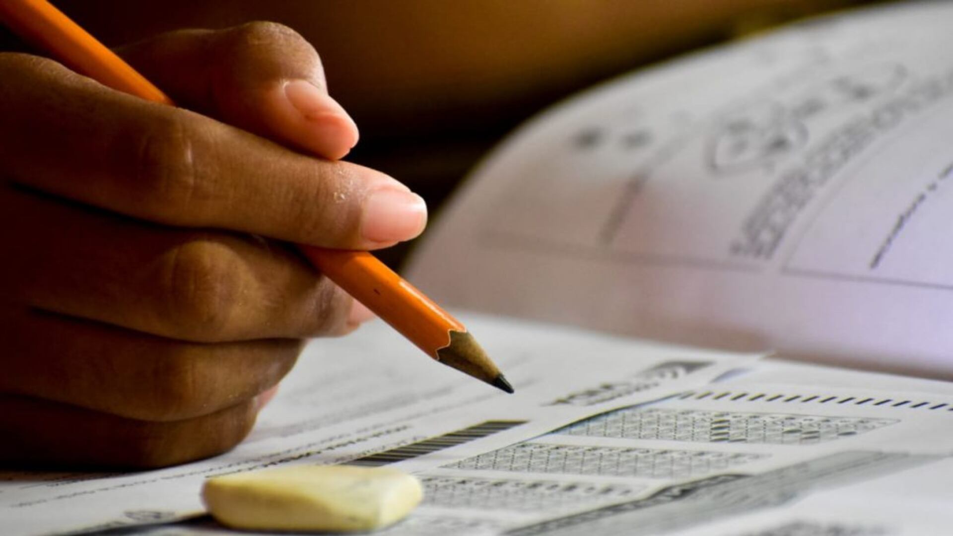 La aplicación de las pruebas Saber Pro y Saber TyT se realizará en modalidad lápiz y papel el domingo 6 de septiembre de 2026 - crédito Icfes