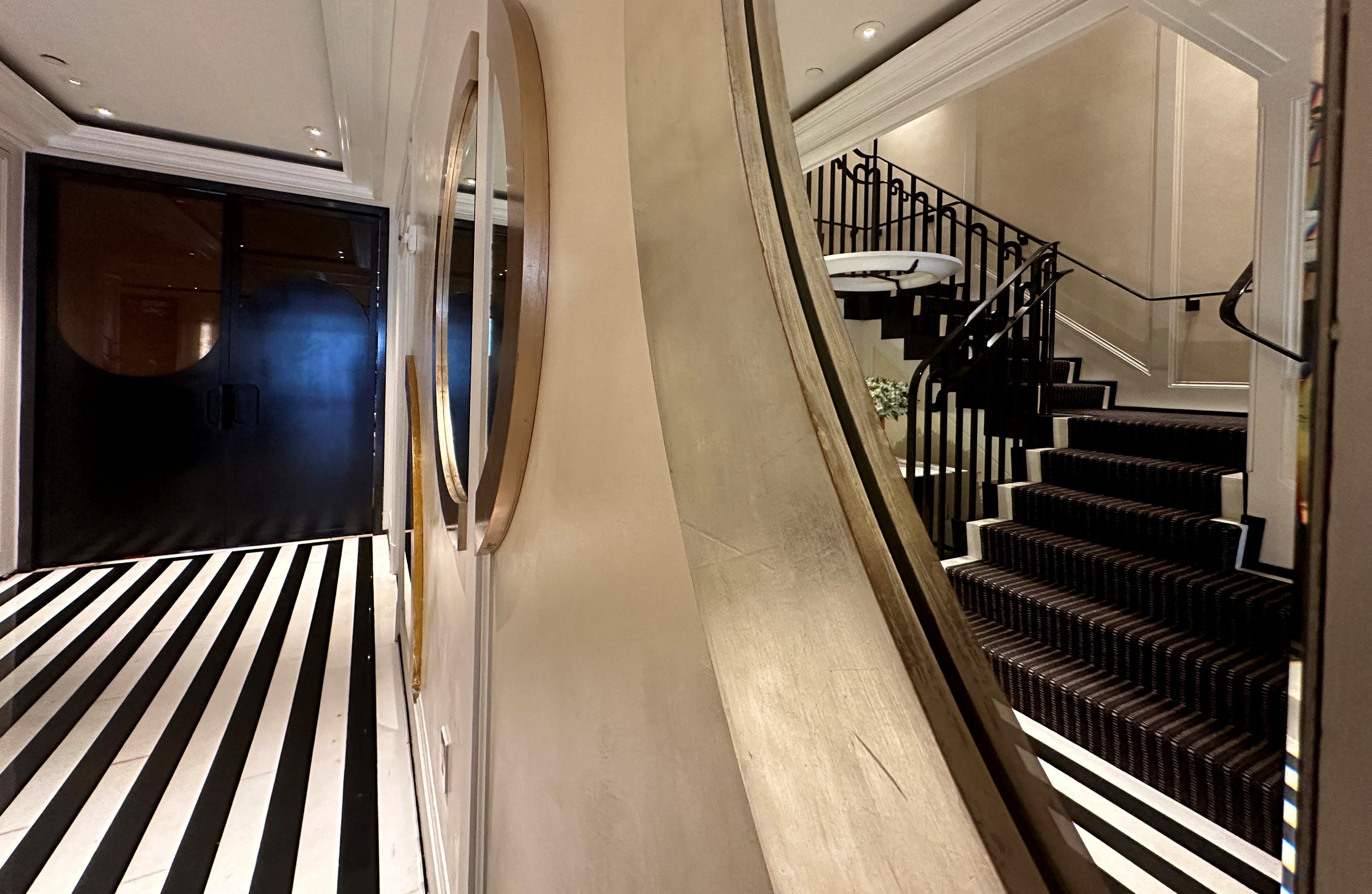 La estructura de costos y los cambios de demanda obligan a recalibrar las tarifas hoteleras en un mercado ya considerado de los más caros de Estados Unidos (REUTERS/Alicia Powell)