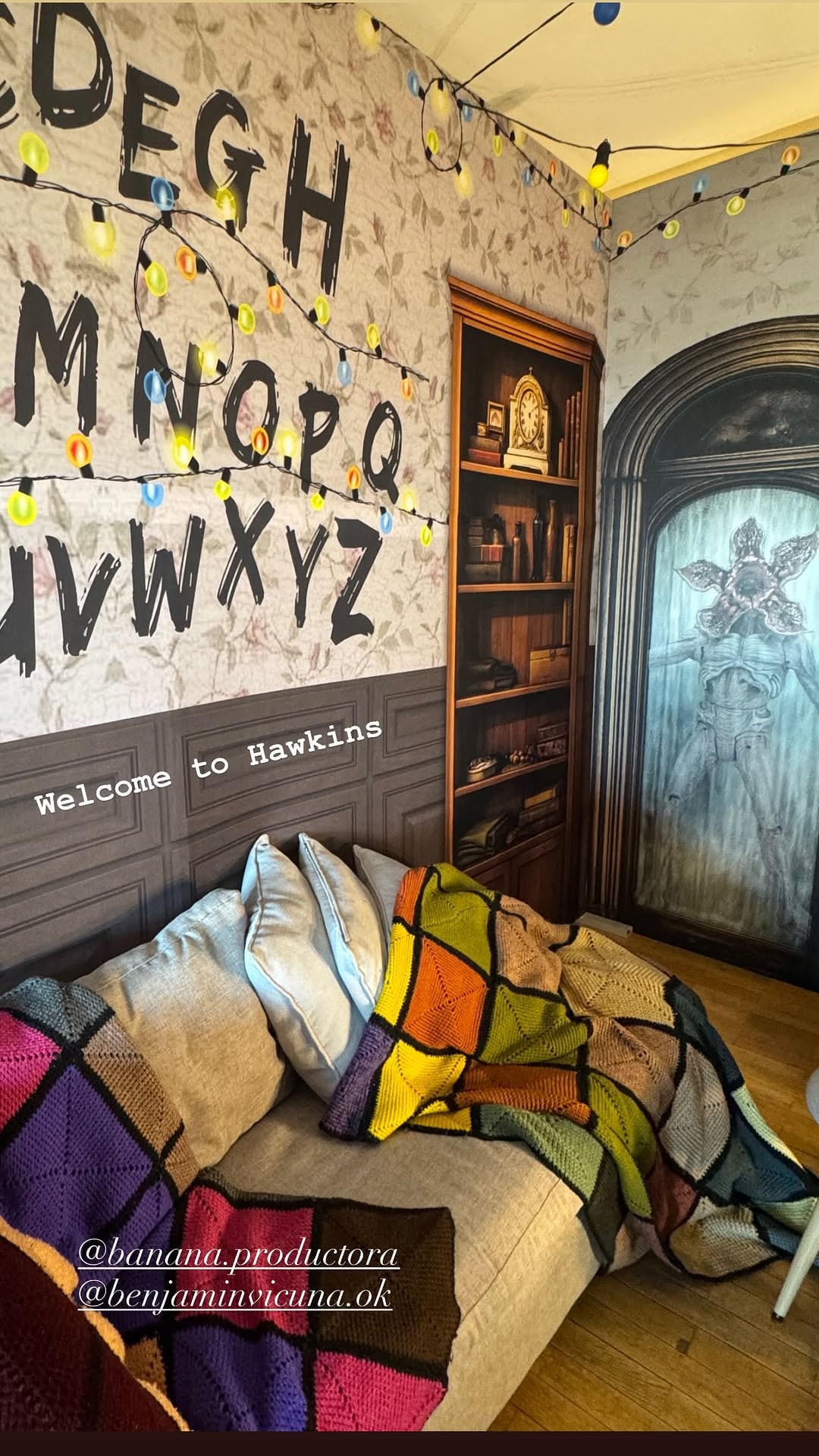 Benjamín Vicuña organizó para Magnolia una fiesta temática de Stranger Things que transformó su casa en el famoso pueblo de Hawkins