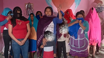 Un grupo de desplazadas lanzó un mensaje en video dirigido al presidente estadounidense, solicitando ayuda frente a la violencia armada de Los Ardillos, la falta de respuesta oficial y la crisis humanitaria que viven sus comunidades. (Mejorada con IA)