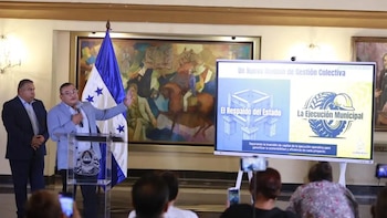 Honduras: Gobierno garantiza control transparente de maquinaria para las 298 alcaldías del país