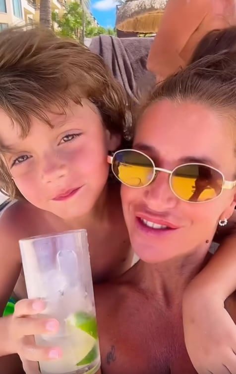 Florencia posando junto a su hijo Felipe en una de sus últimas vacaciones juntos