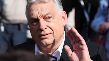 Orbán anuncia que no será diputado y que se dedicará a reconstruir el partido Fidesz