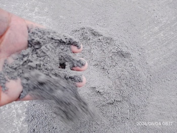 La ceniza del volcán de Fuego puede dañar cultivos, afectar la producción de café y poner en riesgo a los animales si contamina agua y alimentos.