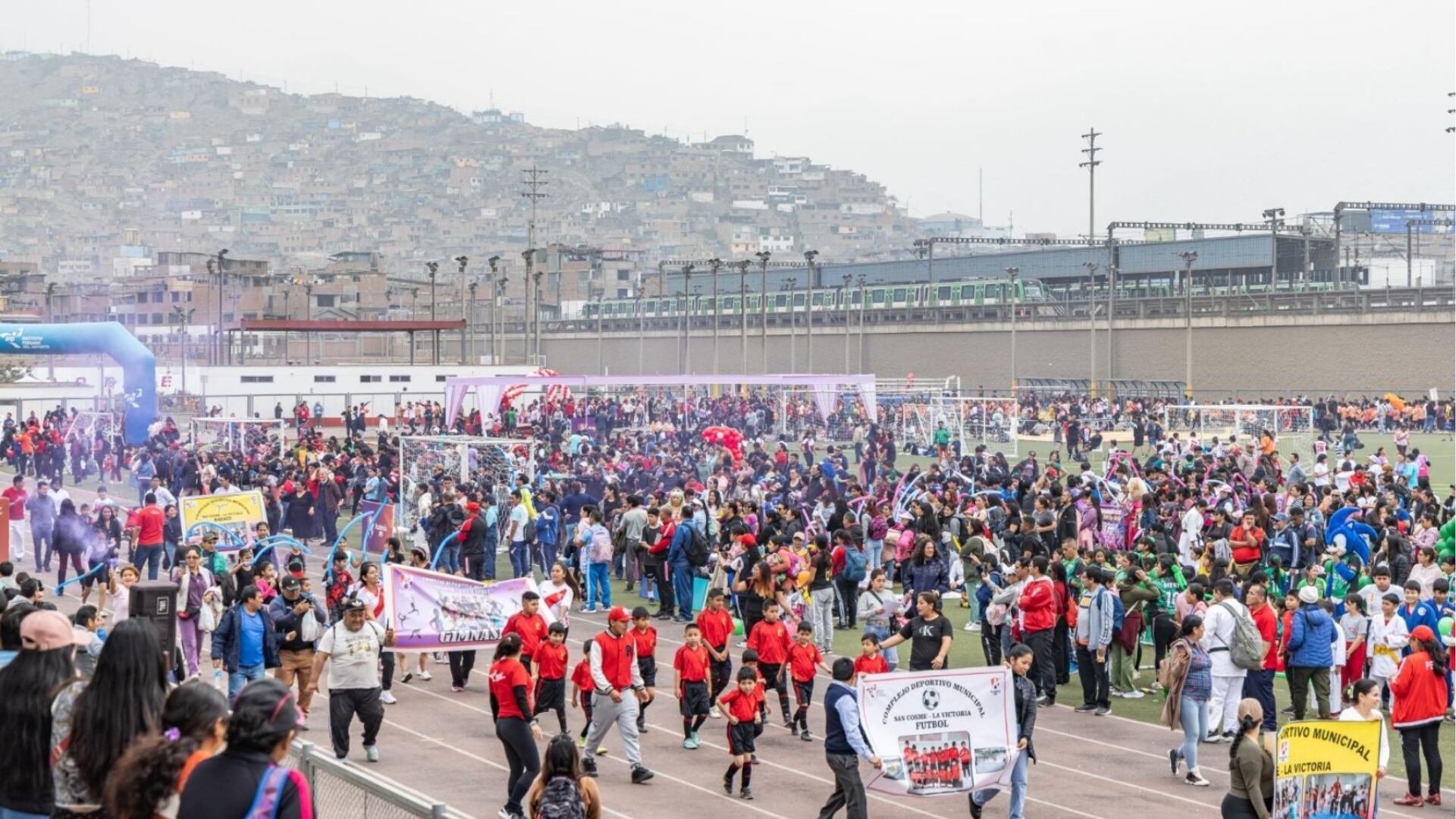 IPD reunió a más de 4 mil alumnos de la Academia IPD en el Primer Festival Intersedes. (Foto: Agencia Andina)