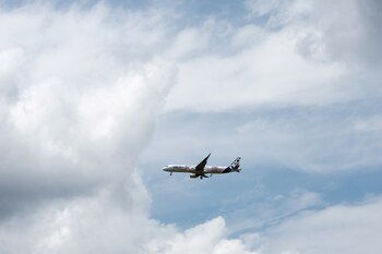 Avión en el cielo (REUTERS/Benoit