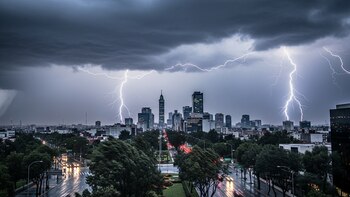 Clima CDMX hoy martes 21 de julio por la tarde: prevén lluvias con actividad eléctrica y rachas de viento
