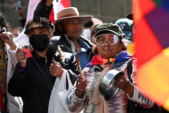Personas se manifiestan contra el alza de precios y la crisis económica en Bolivia. 4 de junio de 2025. REUTERS/Claudia Morales/File Photo
