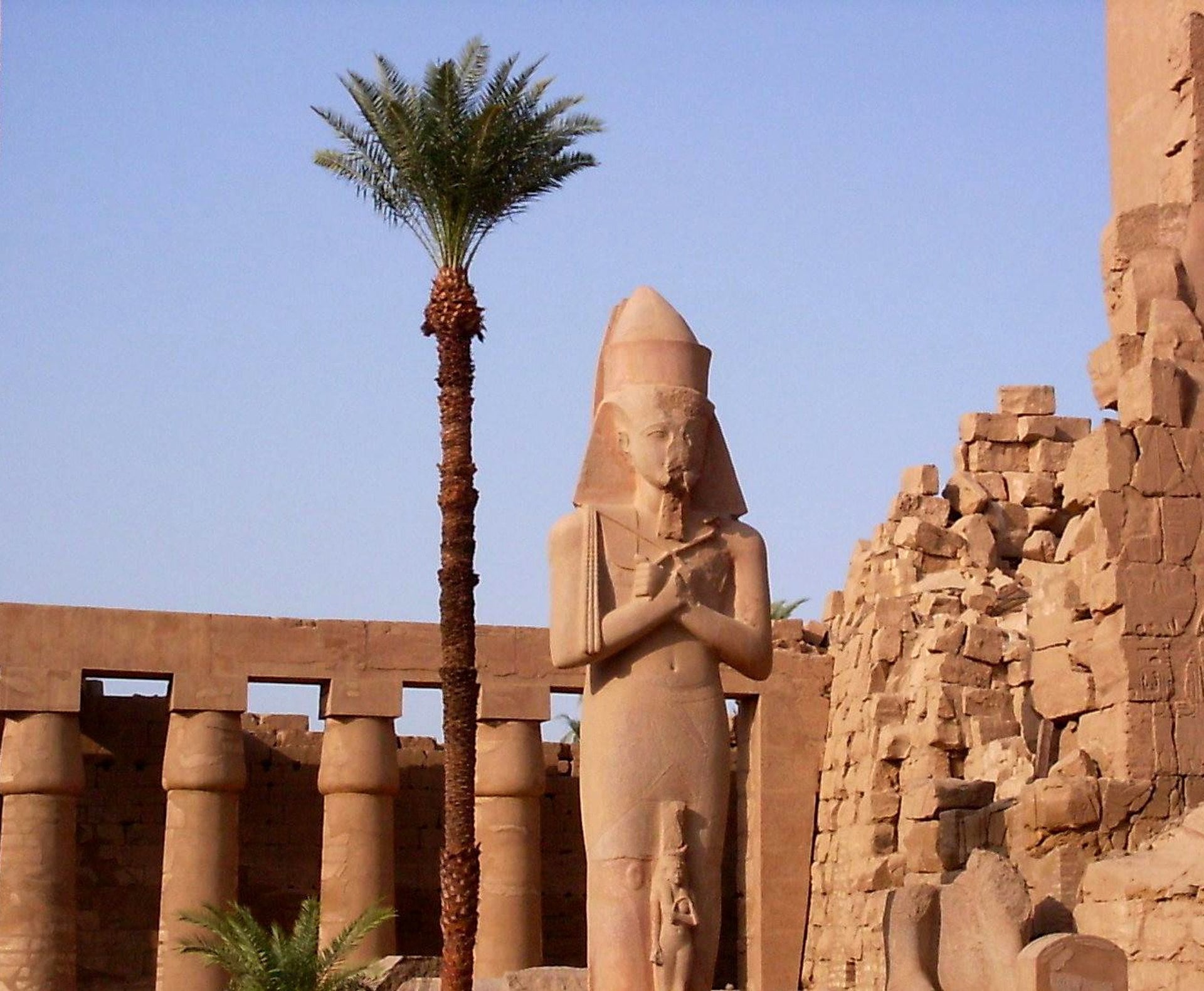Un estudio revela que las princesas del antiguo Egipto nacidas hace 4.000 años eran arqueras expertas