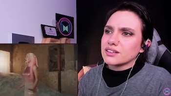 En su reacción, Victoria Almada aseguró que la colaboración fue una buena decisión para revivir la canción - crédito Vocalissima/YouTube