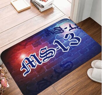 En Temu se pueden encontrar productos con diseños que hacen referencia a pandillas (Foto: temu.com)