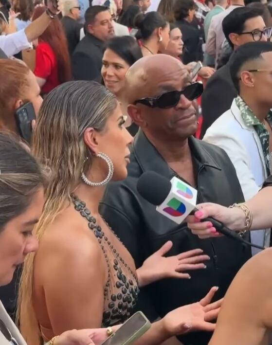 Yahaira Plasencia habló sobre su carrera y su colaboración en la canción “La vida es una fiesta” con Wisin en diversas entrevistas durante los Premios Juventud 2024.