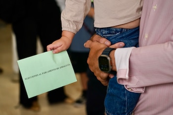 Imágenes de la jornada electoral en Andalucía, a17 de mayo de 2026 en Málaga. (Álex Zea / Europa Press)