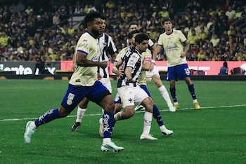 Guillermo Almada respaldó el regreso de Luis Ángel Malagón a la titularidad del América durante el empate 1-1 ante Monterrey (Cortesía)