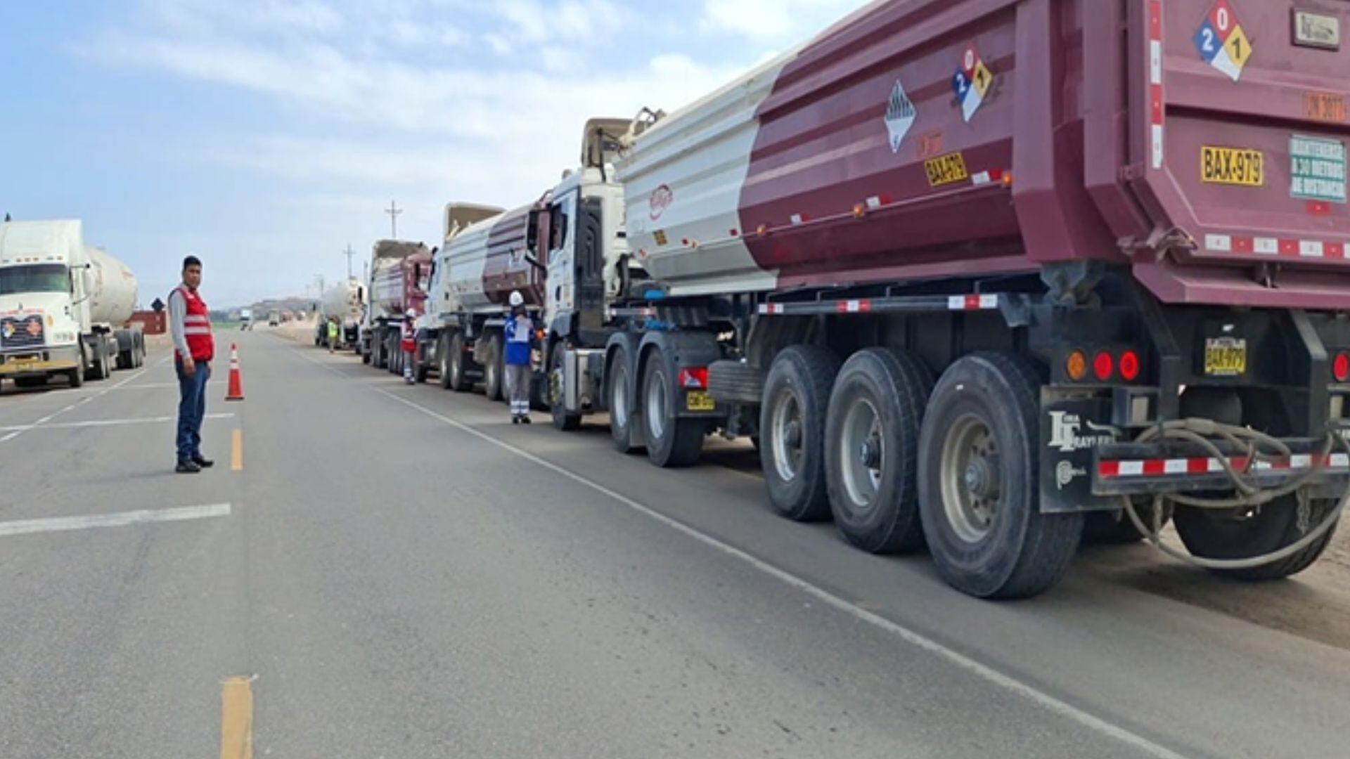 Durante el operativo se inspeccionaron 178 vehículos y se detectaron 15 infracciones al reglamento de transporte - Créditos: Sutrán.