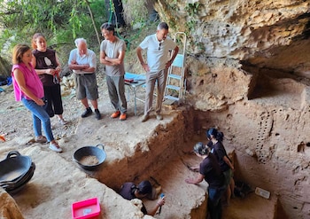 Excavaciones en la Cueva Negra, en Murcia. (Ayuntamiento de Caravaca de la Cruz)