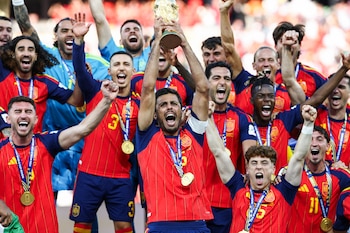 Final Copa Mundial de la FIFA 2026 – Argentina Vs España - España campeon levantando la copa
