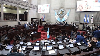 El Congreso aplaza de nuevo debate sobre ley antilavado tras desacuerdos y expone a Guatemala a consecuencias internacionales