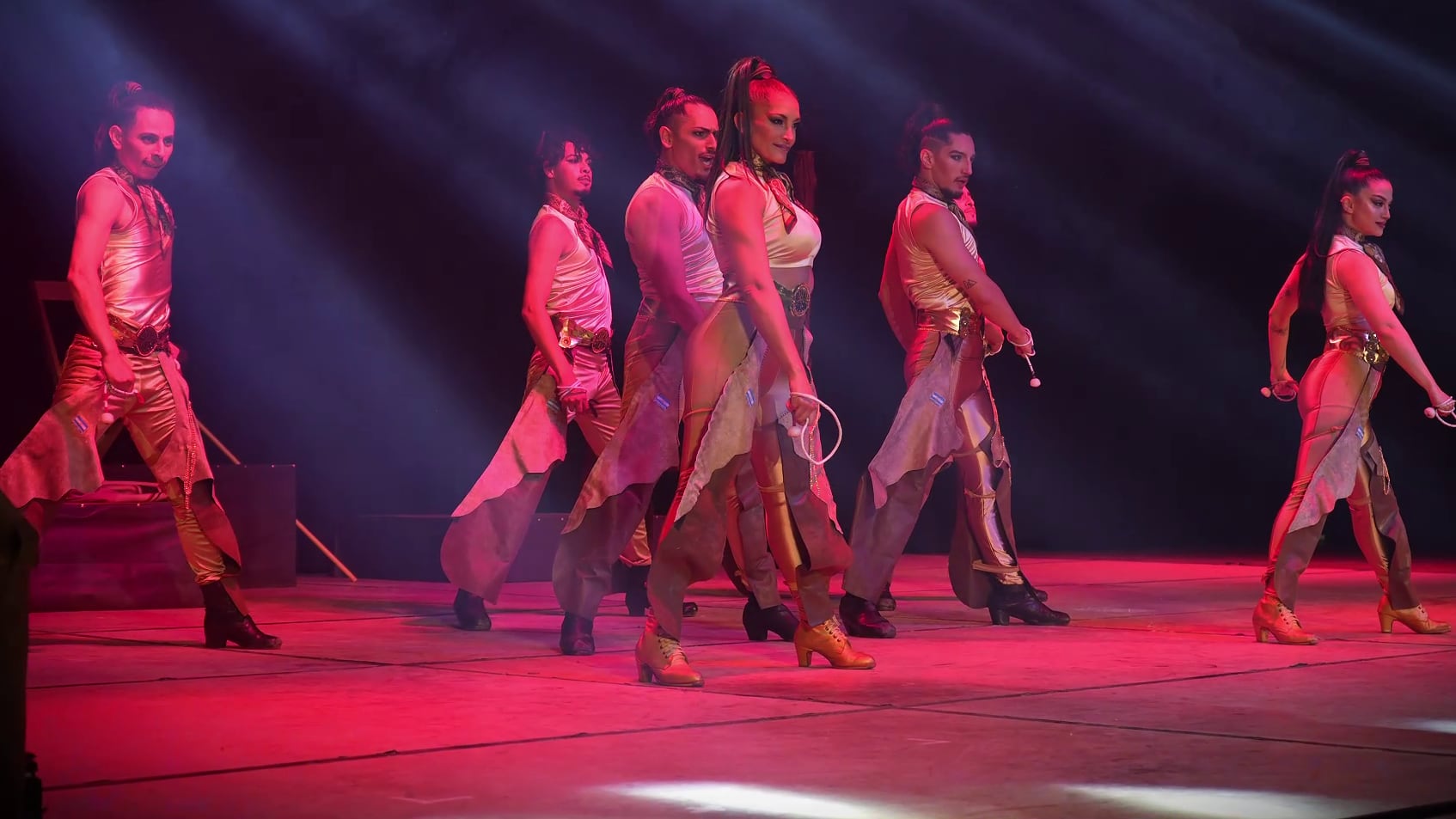 Baile, canto y emoción a flor de piel en un espectáculo con acento argentino