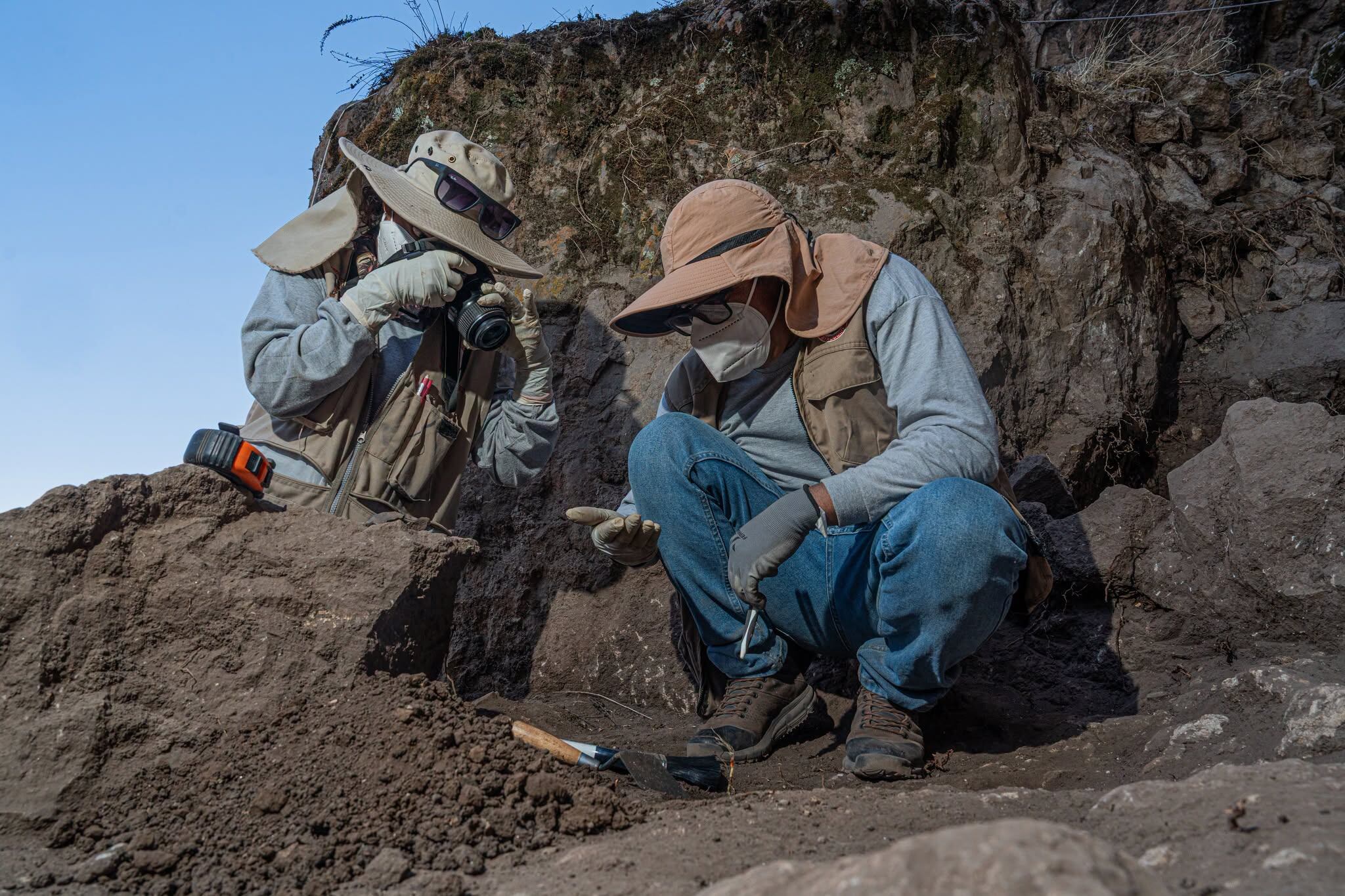 Se recuperaron una piedra tallada y varios restos óseos. Dircetur-Ayacucho