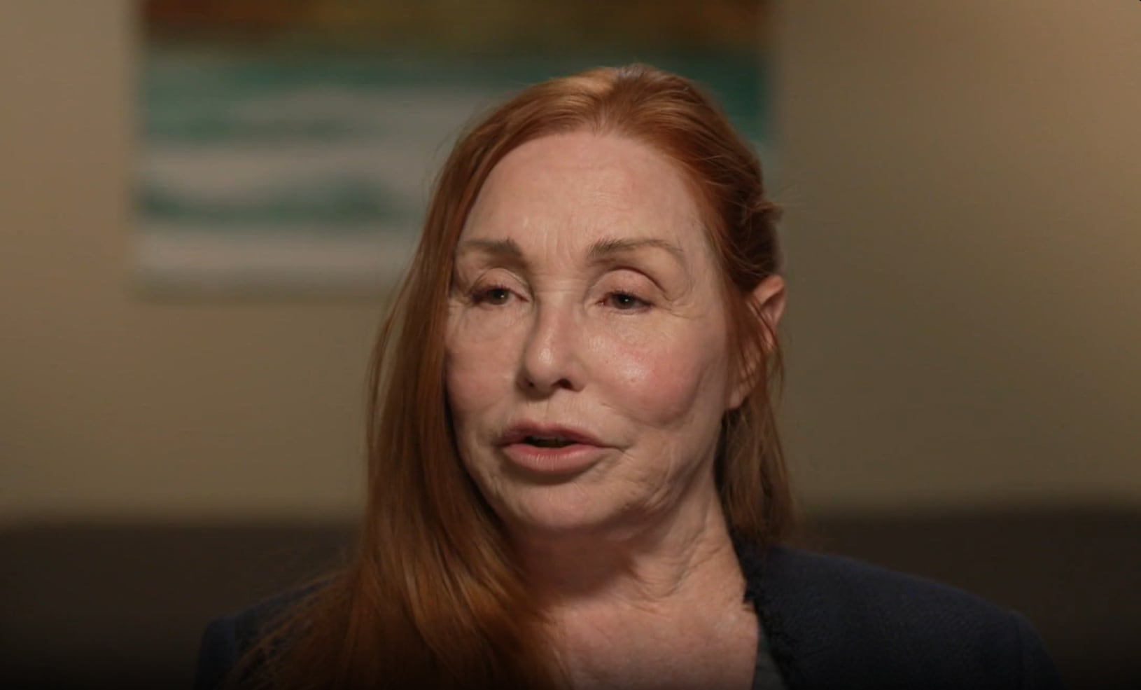 Debra perdió a su hermana mayor hace más de 56 años y desde entonces convirtió su dolor en activismo. No piensa dejar de luchar mientras haya una chance de que Krenwinkel salga (ABC News)