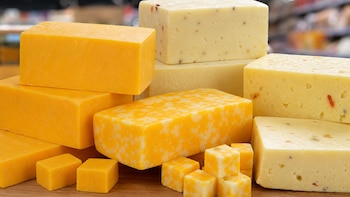 Retiran quesos de leche cruda por un brote de E. coli que deja 13 enfermos, ocho hospitalizados y tres casos graves
