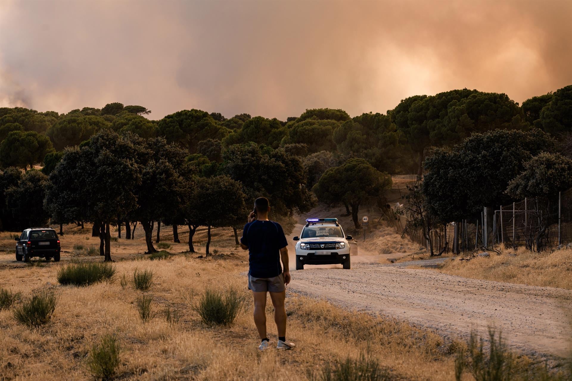 Los incendios de la Comunidad de Madrid obligan a evacuar a más de 10.000 personas y a varias residencias