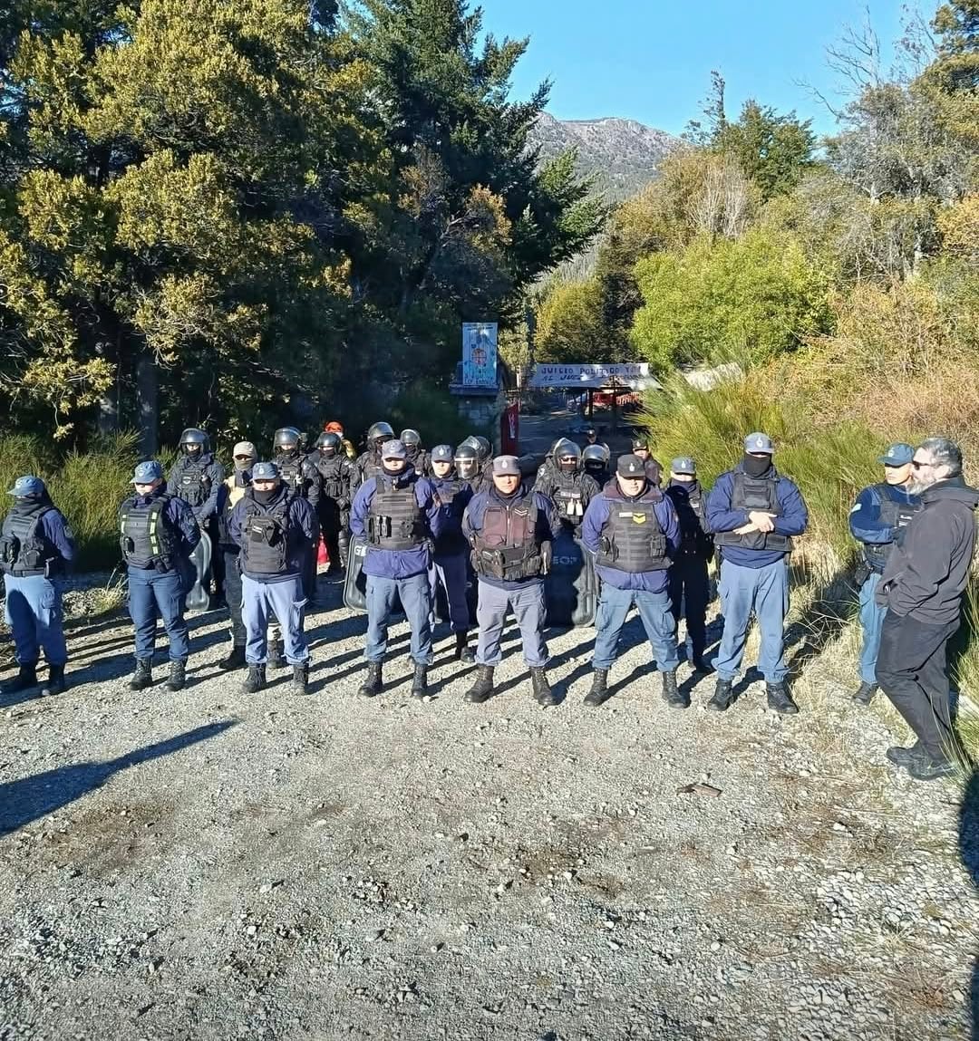 Las tierras están ubicadas a orillas del lago Nahuel Huapi