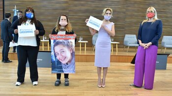 Roxana Domínguez, Mónica Cid, Fabiola