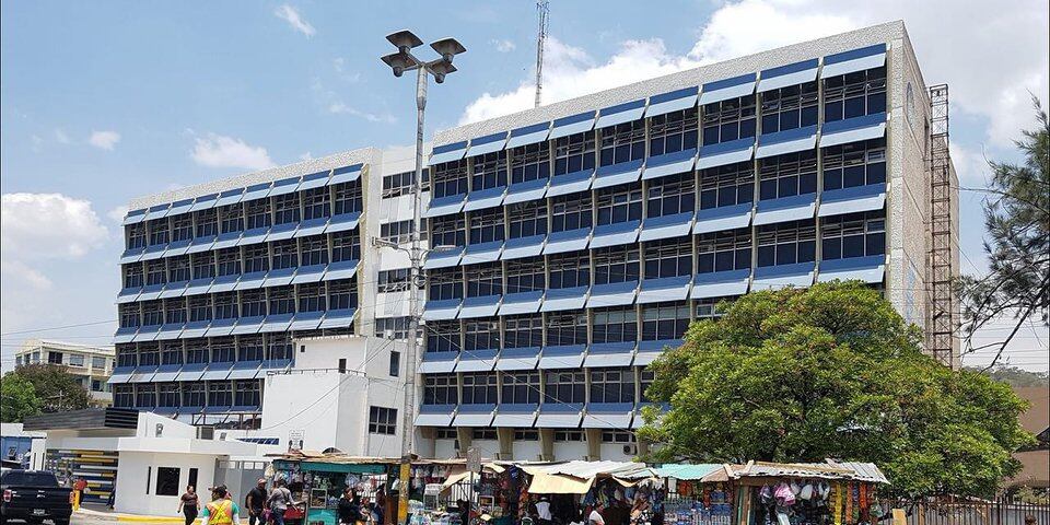 El Hospital Escuela de Tegucigalpa enfrenta una crisis financiera que limita su capacidad para adquirir medicamentos y suministros médicos. (Foto cortesía Hospital Escuela)